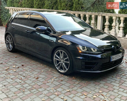 Черный Фольксваген Гольф Р, объемом двигателя 2 л и пробегом 70 тыс. км за 22900 $, фото 1 на Automoto.ua