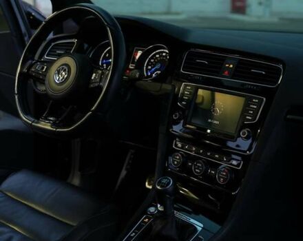 Черный Фольксваген Гольф Р, объемом двигателя 1.98 л и пробегом 176 тыс. км за 14799 $, фото 13 на Automoto.ua