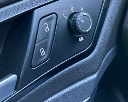 Черный Фольксваген Гольф Р, объемом двигателя 2 л и пробегом 70 тыс. км за 22900 $, фото 33 на Automoto.ua