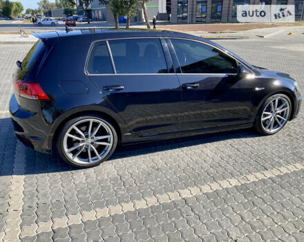 Черный Фольксваген Гольф Р, объемом двигателя 2 л и пробегом 70 тыс. км за 20700 $, фото 3 на Automoto.ua