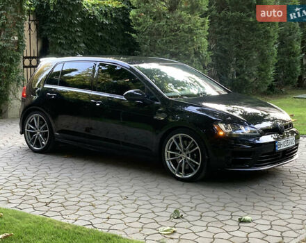 Черный Фольксваген Гольф Р, объемом двигателя 2 л и пробегом 70 тыс. км за 22900 $, фото 4 на Automoto.ua