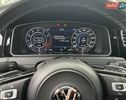 Чорний Фольксваген Гольф Р, об'ємом двигуна 2 л та пробігом 99 тис. км за 20999 $, фото 15 на Automoto.ua