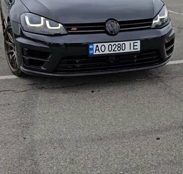 Черный Фольксваген Гольф Р, объемом двигателя 2 л и пробегом 141 тыс. км за 18500 $, фото 6 на Automoto.ua