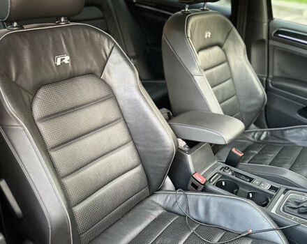 Чорний Фольксваген Гольф Р, об'ємом двигуна 2 л та пробігом 109 тис. км за 21999 $, фото 19 на Automoto.ua