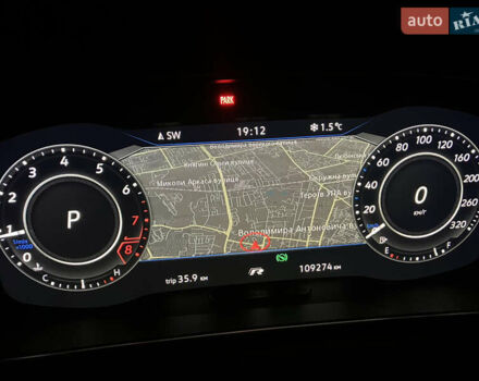 Черный Фольксваген Гольф Р, объемом двигателя 2 л и пробегом 109 тыс. км за 21999 $, фото 22 на Automoto.ua