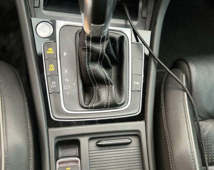 Черный Фольксваген Гольф Р, объемом двигателя 2 л и пробегом 109 тыс. км за 21999 $, фото 14 на Automoto.ua