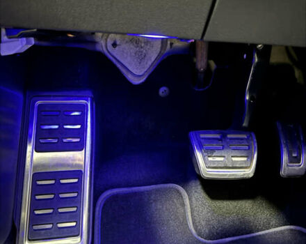 Черный Фольксваген Гольф Р, объемом двигателя 1.98 л и пробегом 21 тыс. км за 46500 $, фото 39 на Automoto.ua