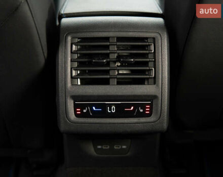 Черный Фольксваген Гольф Р, объемом двигателя 1.98 л и пробегом 22 тыс. км за 49000 $, фото 84 на Automoto.ua