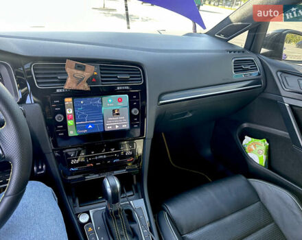 Фіолетовий Фольксваген Гольф Р, об'ємом двигуна 2 л та пробігом 77 тис. км за 29500 $, фото 24 на Automoto.ua