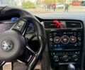Красный Фольксваген Гольф Р, объемом двигателя 1.97 л и пробегом 132 тыс. км за 26300 $, фото 8 на Automoto.ua