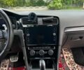 Красный Фольксваген Гольф Р, объемом двигателя 2 л и пробегом 81 тыс. км за 23000 $, фото 34 на Automoto.ua