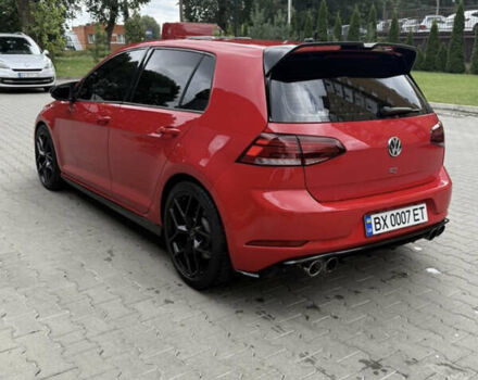 Красный Фольксваген Гольф Р, объемом двигателя 2 л и пробегом 77 тыс. км за 29199 $, фото 3 на Automoto.ua