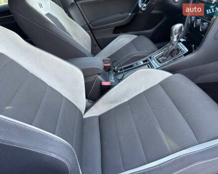 Фольксваген Гольф Р, объемом двигателя 0 л и пробегом 130 тыс. км за 16750 $, фото 24 на Automoto.ua