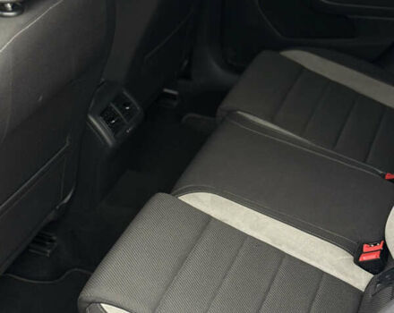 Серый Фольксваген Гольф Р, объемом двигателя 2 л и пробегом 193 тыс. км за 16000 $, фото 25 на Automoto.ua