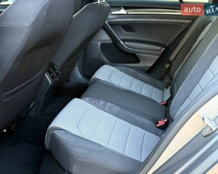 Серый Фольксваген Гольф Р, объемом двигателя 1.98 л и пробегом 142 тыс. км за 18500 $, фото 19 на Automoto.ua