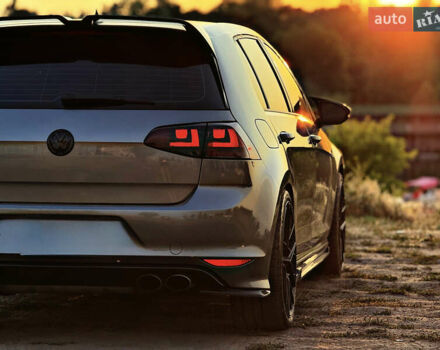 Серый Фольксваген Гольф Р, объемом двигателя 2 л и пробегом 155 тыс. км за 22900 $, фото 8 на Automoto.ua