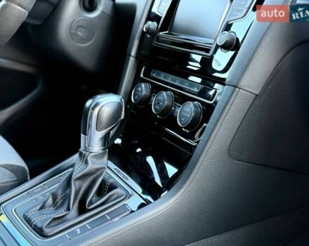 Серый Фольксваген Гольф Р, объемом двигателя 1.98 л и пробегом 142 тыс. км за 18500 $, фото 21 на Automoto.ua