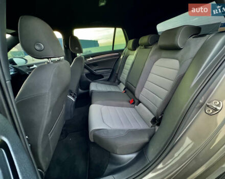 Серый Фольксваген Гольф Р, объемом двигателя 1.98 л и пробегом 142 тыс. км за 19999 $, фото 41 на Automoto.ua