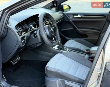 Серый Фольксваген Гольф Р, объемом двигателя 1.98 л и пробегом 142 тыс. км за 18500 $, фото 15 на Automoto.ua