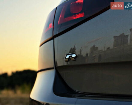 Серый Фольксваген Гольф Р, объемом двигателя 2 л и пробегом 155 тыс. км за 22900 $, фото 10 на Automoto.ua