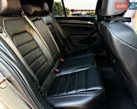 Серый Фольксваген Гольф Р, объемом двигателя 2 л и пробегом 155 тыс. км за 22900 $, фото 23 на Automoto.ua