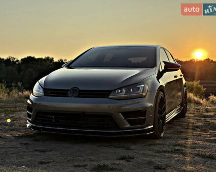 Серый Фольксваген Гольф Р, объемом двигателя 2 л и пробегом 155 тыс. км за 22900 $, фото 3 на Automoto.ua