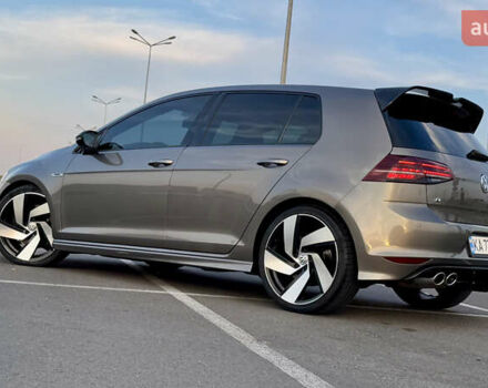 Серый Фольксваген Гольф Р, объемом двигателя 1.98 л и пробегом 142 тыс. км за 19999 $, фото 17 на Automoto.ua