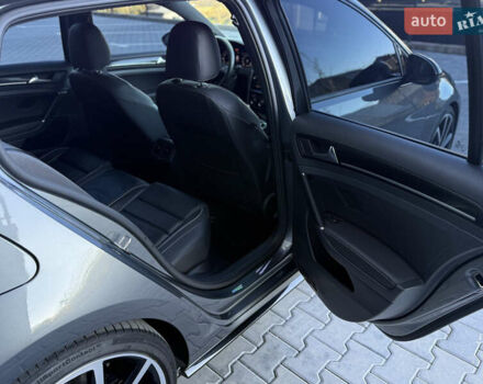 Серый Фольксваген Гольф Р, объемом двигателя 1.97 л и пробегом 143 тыс. км за 23999 $, фото 101 на Automoto.ua