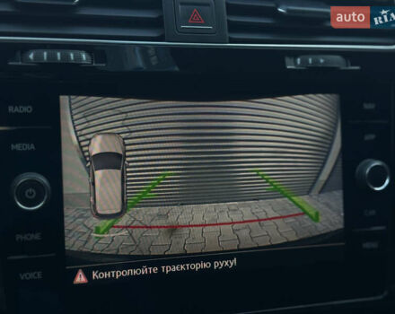 Серый Фольксваген Гольф Р, объемом двигателя 1.97 л и пробегом 143 тыс. км за 23999 $, фото 87 на Automoto.ua