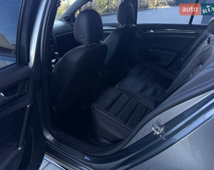 Серый Фольксваген Гольф Р, объемом двигателя 1.97 л и пробегом 143 тыс. км за 23999 $, фото 96 на Automoto.ua