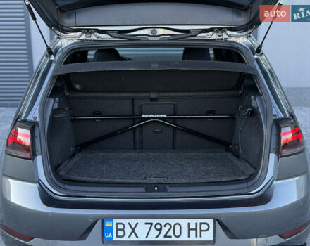 Серый Фольксваген Гольф Р, объемом двигателя 1.97 л и пробегом 143 тыс. км за 23999 $, фото 43 на Automoto.ua