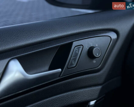 Серый Фольксваген Гольф Р, объемом двигателя 1.97 л и пробегом 143 тыс. км за 23999 $, фото 84 на Automoto.ua