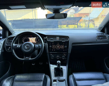 Серый Фольксваген Гольф Р, объемом двигателя 1.97 л и пробегом 143 тыс. км за 23999 $, фото 4 на Automoto.ua