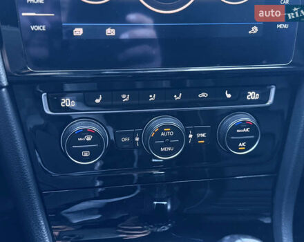 Серый Фольксваген Гольф Р, объемом двигателя 1.97 л и пробегом 143 тыс. км за 23999 $, фото 68 на Automoto.ua