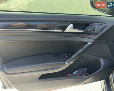 Серый Фольксваген Гольф Р, объемом двигателя 1.98 л и пробегом 50 тыс. км за 28700 $, фото 8 на Automoto.ua