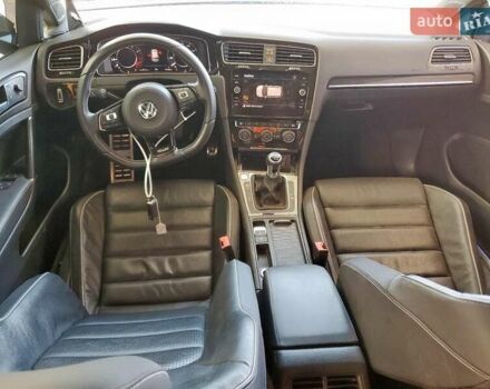 Сірий Фольксваген Гольф Р, об'ємом двигуна 2 л та пробігом 91 тис. км за 18000 $, фото 7 на Automoto.ua