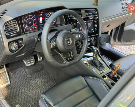 Сірий Фольксваген Гольф Р, об'ємом двигуна 1.98 л та пробігом 40 тис. км за 32000 $, фото 2 на Automoto.ua