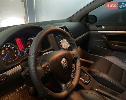 Синий Фольксваген Гольф Р, объемом двигателя 3.19 л и пробегом 172 тыс. км за 29000 $, фото 17 на Automoto.ua