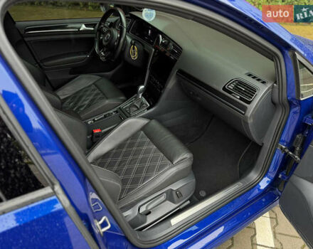 Синий Фольксваген Гольф Р, объемом двигателя 2 л и пробегом 123 тыс. км за 18500 $, фото 77 на Automoto.ua