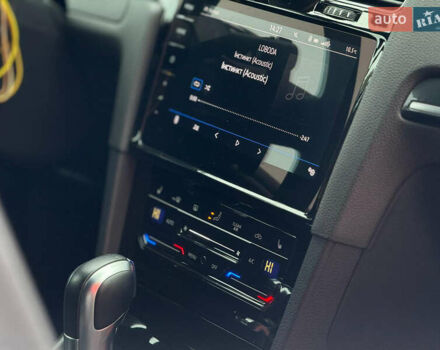 Синий Фольксваген Гольф Р, объемом двигателя 2 л и пробегом 123 тыс. км за 21700 $, фото 57 на Automoto.ua