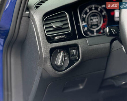 Синий Фольксваген Гольф Р, объемом двигателя 2 л и пробегом 123 тыс. км за 21700 $, фото 72 на Automoto.ua