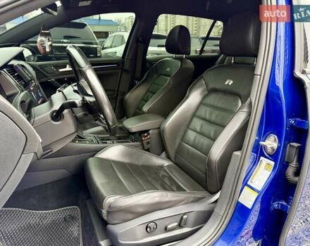 Синий Фольксваген Гольф Р, объемом двигателя 2 л и пробегом 143 тыс. км за 19500 $, фото 8 на Automoto.ua