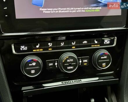 Синий Фольксваген Гольф Р, объемом двигателя 2 л и пробегом 143 тыс. км за 19500 $, фото 18 на Automoto.ua