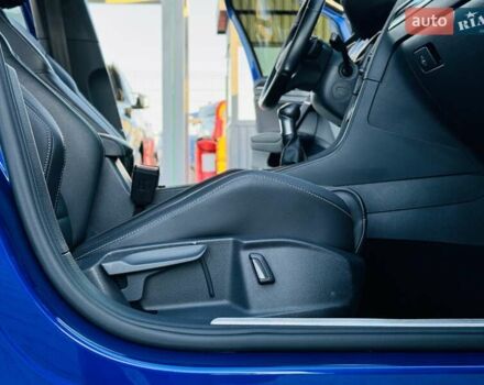 Синій Фольксваген Гольф Р, об'ємом двигуна 2 л та пробігом 67 тис. км за 25500 $, фото 117 на Automoto.ua