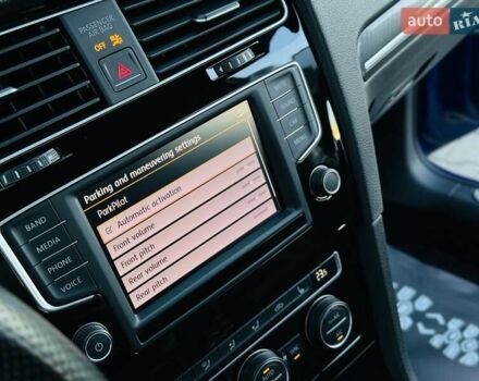 Синій Фольксваген Гольф Р, об'ємом двигуна 2 л та пробігом 67 тис. км за 25500 $, фото 130 на Automoto.ua