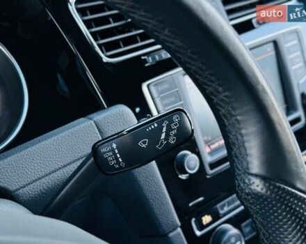 Синій Фольксваген Гольф Р, об'ємом двигуна 2 л та пробігом 67 тис. км за 25500 $, фото 143 на Automoto.ua