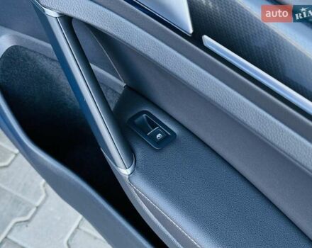 Синій Фольксваген Гольф Р, об'ємом двигуна 2 л та пробігом 67 тис. км за 25500 $, фото 112 на Automoto.ua