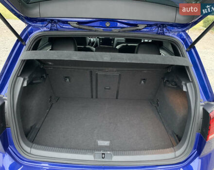 Синий Фольксваген Гольф Р, объемом двигателя 1.98 л и пробегом 24 тыс. км за 26500 $, фото 5 на Automoto.ua
