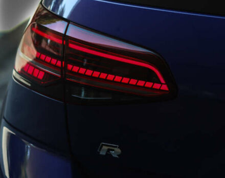 Синий Фольксваген Гольф Р, объемом двигателя 1.98 л и пробегом 66 тыс. км за 29000 $, фото 7 на Automoto.ua