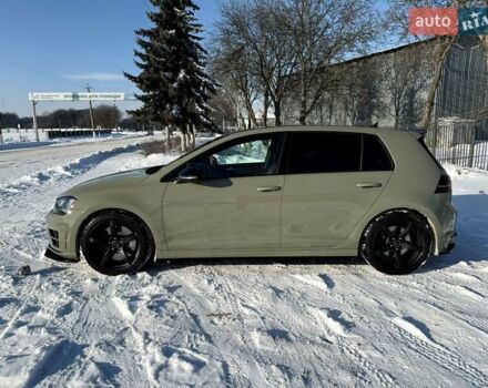 Зеленый Фольксваген Гольф Р, объемом двигателя 2 л и пробегом 155 тыс. км за 23300 $, фото 19 на Automoto.ua